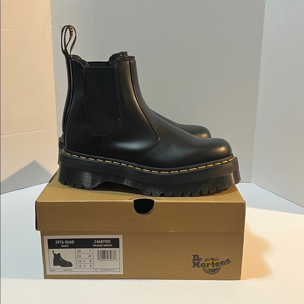 DR MARTENS Polished Smooth Platform Chelsea Boots Size 41